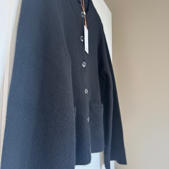 NWT!! QUINCE Women's Mongolian Cashmere Structured Cardigan Sweater Black Large - Picture 5 of 14